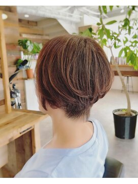 サーティースリー 石川町店(Thirty3) ミセスショート