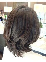 エノモト(ENOMOTO)&nbsp;レイヤーカットパーマスタイルダークグレージュナチュラル