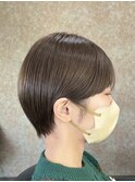 耳かけショートヘア