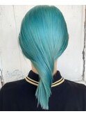 エメラルドグリーン　ブリーチ　カラー