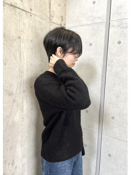 ドアベルヘアリビング(Door Bell hair Living) 暗髪×大人ベリーショート