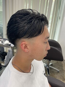 アンサー 千葉中央(UNSER prod by THE DAY) スキンフェードフェザーショート