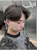 毛流れセンターパートニュアンスパーマ秋冬トレンドヘア