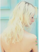 ワースホワイル(WORTH WHILE)&nbsp;マチルダボブピンクベージュインナーグレージュハイライト大人