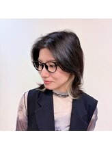 美容室 賀流。 安武 美月