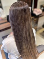 ヘアリゾート粋 ティガ 池袋店(tiga)&nbsp;ブラウンベージュ/ストレートヘア/透明感カラー