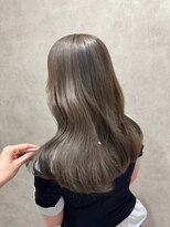 ミュウ(Miiiu)&nbsp;グレージュカラーレイヤーカットフェイスレイヤーミルクベージュ