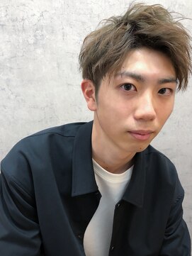 メゾン(MAISON) アップバングショート