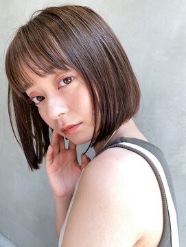 エイチ(H eitf) 20代30代 / グレージュカラー/ミディアムヘア【原宿/表参道】