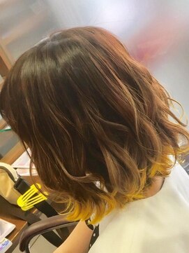 ヘアークリアー せんげん台 大人可愛い20代30代 ブラウングラデーション イエロー裾カラー