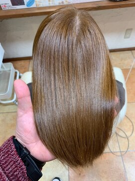 ニーノ(Nino) ベージュブラウン