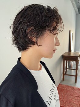 キャンバス(canvas)の写真/ゆるふわ・くせ毛風のニュアンスパーマで抜け感ある大人スタイルに。簡単スタイリングで毎日も楽しくなる！