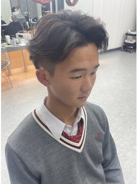 デュー 栄(DEW) 【DEW】フェザーパーマ/カルマパーマ/センターパート