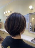 大人女性のショートボブ