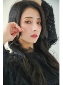 韓国風黒髪ゆるウェーブ