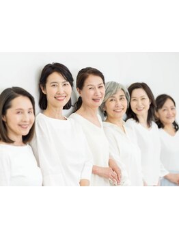 高円寺1分＊大人女性も通いやすい髪質改善で艶髪へ◎新規メニュークーポンがお得！白髪染めリタッチ\1980～