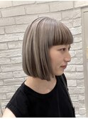 コントラストハイライト×グレージュボブ