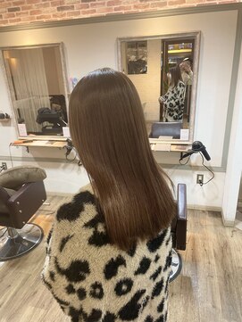 エープラス(A+) 柔らかツヤ感ピンクブラウン