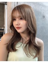 ヴィヴィッド オモテサンドウ(ViViD omotesando)&nbsp;《表参道》小顔見えNo.1！コテ巻き韓国風顔まわりレイヤーカット