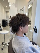 ラズ(Luz) 波巻きショートウルフ