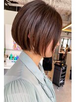 ワン バイ ジエクト(One by The Ect)&nbsp;小顔×小頭×ショートボブ×オリーブカラーショートハイライト