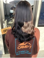 リベルタ(LIBERTA)&nbsp;大人可愛い艶髪カラー☆シルバーアッシュ