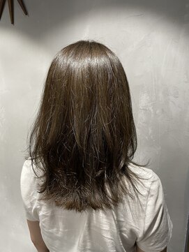 リコ(liko) 【liko 三軒茶屋 莉子】髪質改善×艶レイヤー