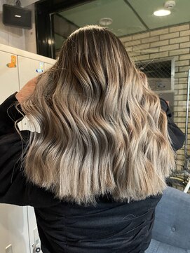 ラフ(LAFF) #黒髪#ボブルフ#ネビージュ#小顔#ワンレン