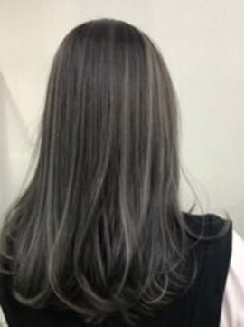 コーボ 柏(COVO) ハイライトグレージュカラー【covo/takahashi】