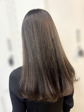 アリュウル 表参道(ALLURE) 透明感たっぷりオリーブグレージュカラー◎佐藤