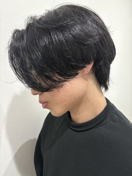 ヒュイル バイ ニアウ(Hwyl by Niau) メンズマッシュセンターパートスパイラルパーマニュアンスパーマ