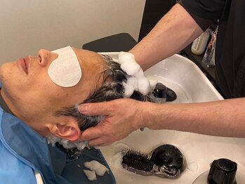 理容 おとべの写真/臭いや頭皮のお悩みを抱えているお客様多数ご利用。カメラやスキンチェッカーを使う本格スパで効果を実感。