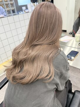 サンクマーケット 渋谷(cinq MARKET) 渋谷ブリーチカラー顔周りレイヤーカットミルクティーベージュ