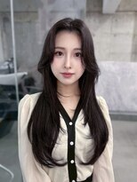 フィヴェント(Fivent)&nbsp;黒髪韓国小顔レイヤーイメチェン暗めオリーブグレークラゲヘアー