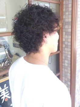 レプリュス Leplusの写真/ON/OFFキマる、周りと差が付くスタイルをご提案！気さくな男性スタイリスト在中で、何でも相談しやすい◎