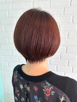 サロン デュッカ(Salon Duka) やや明るめショートボブ