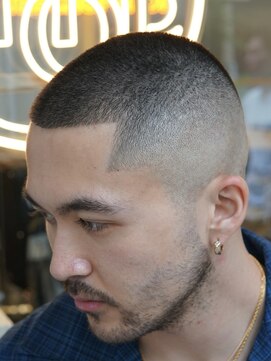 ザチョップショップ キチジョウジ(THE CHOP SHOP KICHIJOJI) 坊主バズカットスキンフェードカットシェービング吉祥寺理容室