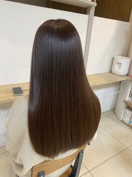 フォリア 吹田(Foria) 乾かすだけでまとまる髪へ。髪質改善ストレート