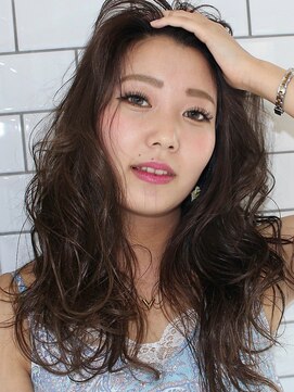 クレア(CLAIRE by GRAPEVINE) エレガント／大人ウェーブ／ロングヘア