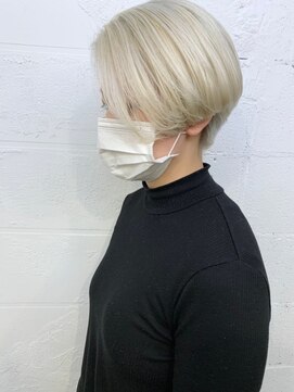 ヒート バイ アンカットラウンジ 渋谷(HEAT by UNCUT&LOUNGE) ☆ショートボブ×ホワイトベージュ[渋谷]