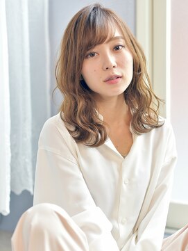 イリーブ(elieve) 大人かわいいカーキベージュカラー