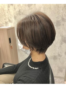 ロアン 福津店(roan) 大人ショート