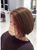 ミニボブ× インナーカラーピンク