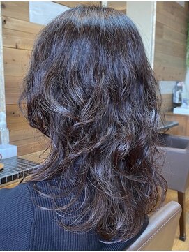ブレイス ヘアデザイン(BRACE HairDesign) クルフワカールをエアウェーブで