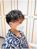 毛先のゆるさが自然なツイストパーマ