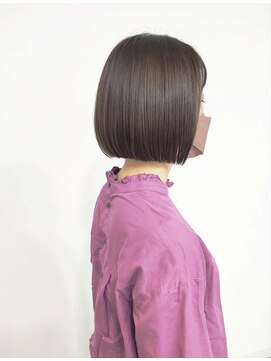 コヨミ(koyomi) 透明感!!ぱつっとボブスタイル20代/30代/40代