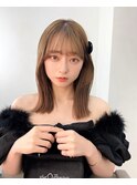 クリアベージュミディアムロブ_暗めカラーグランマッシュ