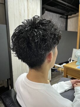 フィール ヘアー(feel hair) 【メンズ　パーマ】