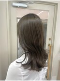 柔らかさのあるolive beige☆