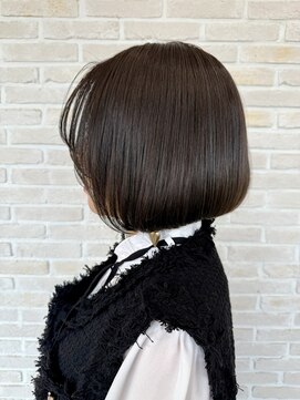 アンティ ブランシェ(an-t BRANCHE) 暗髪ミニボブヘア